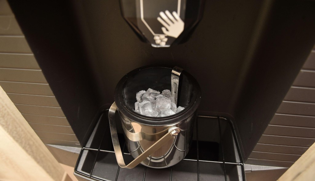 hotel ice machine