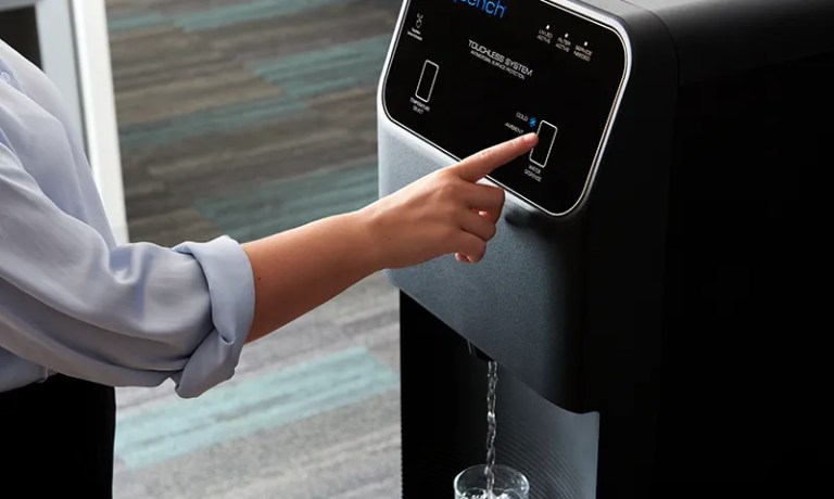 quench dispenser with touch screen