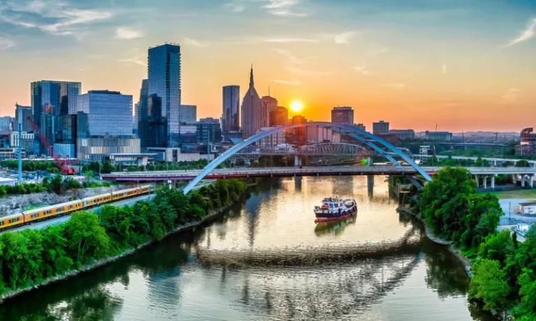 Nashville skyline bridge water